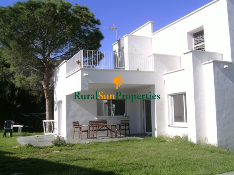 Venta Villa de diseño en Murcia de 418m² en parcela de 1.143m²