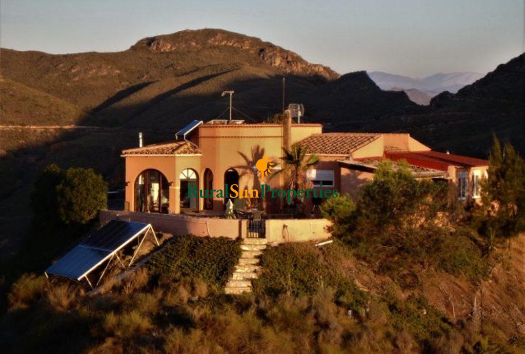 Finca in the middle of the nature reserve with sea and wonderful panoramic views, in Tebar