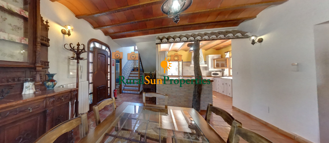 Moratalla sale beautiful finca with main house and another guest house