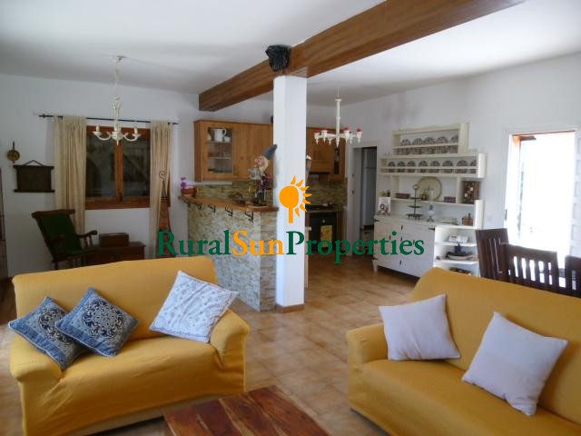Charming country house, sits on a plot of 20.000m2 in dip. Morra del Pan, Águilas