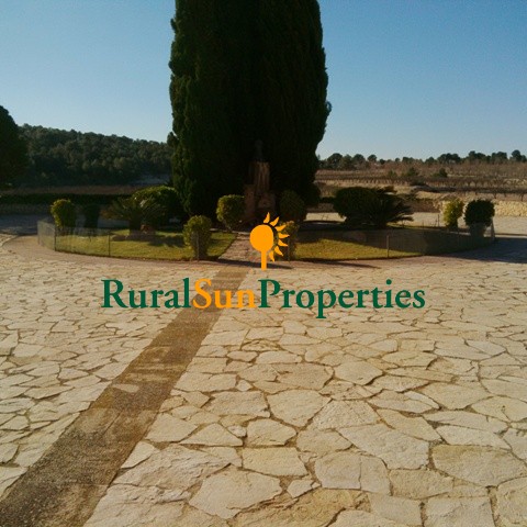 Manor Country Estate for sale in Alicante 900 hectares