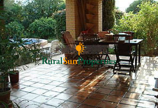 Country house for sale in Murcia.