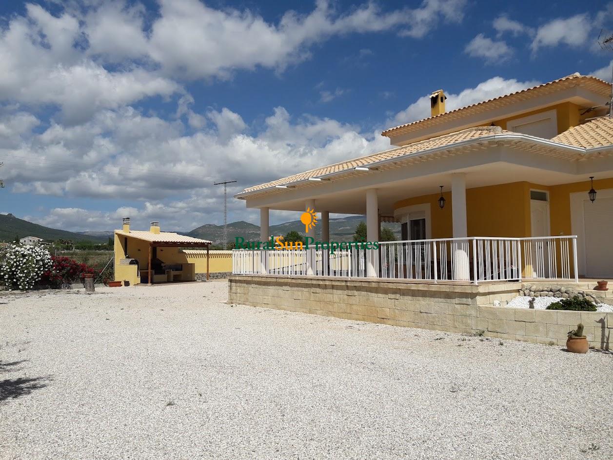 House or villa for sale in Moratalla