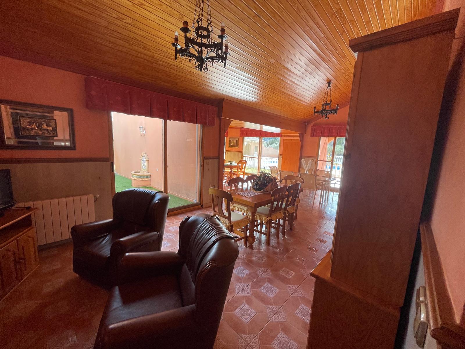 Bullas countryside: Country house in beautiful valley surrounded by mountains and vineyards with panoramic views