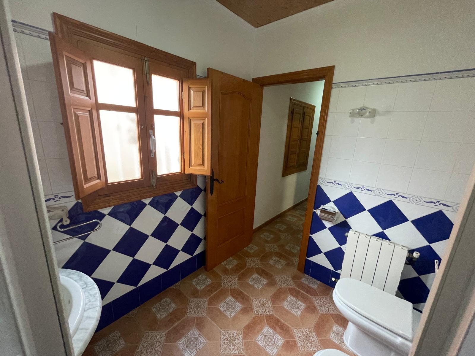 Bullas countryside: Country house in beautiful valley surrounded by mountains and vineyards with panoramic views