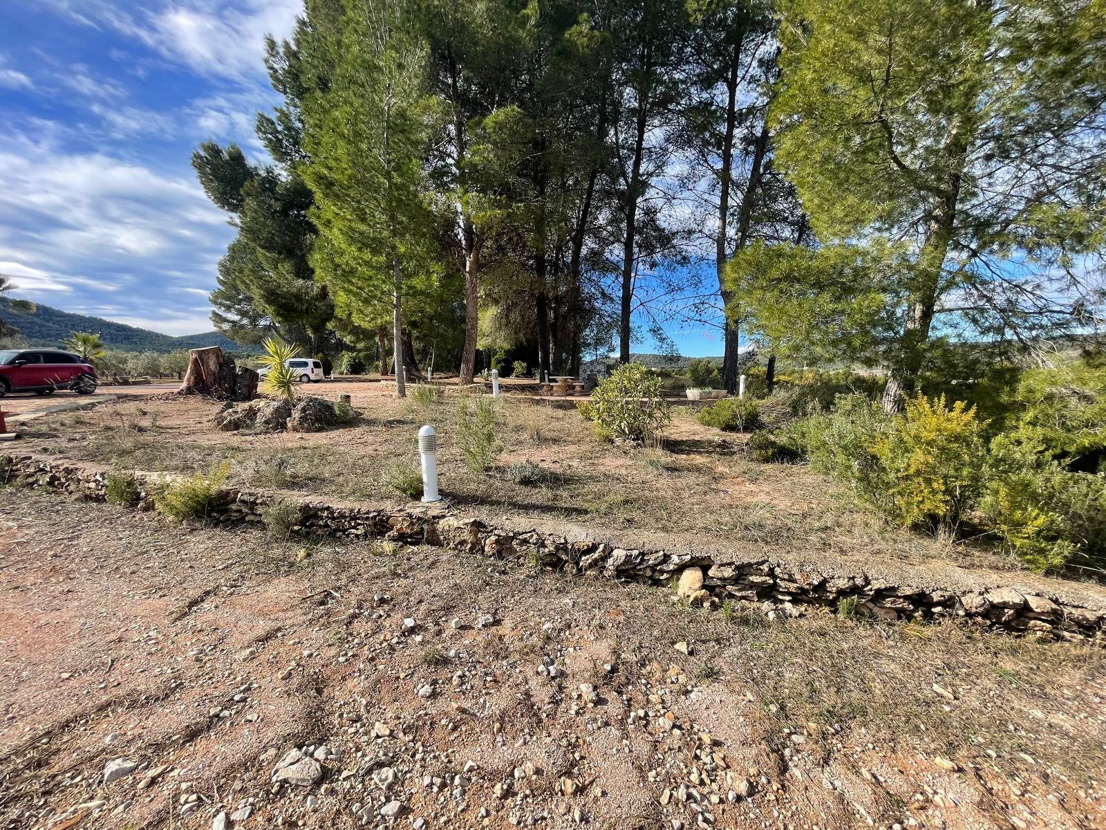 Bullas countryside: Country house in beautiful valley surrounded by mountains and vineyards with panoramic views