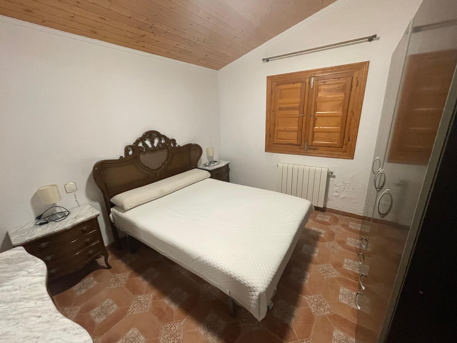 Bullas countryside: Country house in beautiful valley surrounded by mountains and vineyards with panoramic views