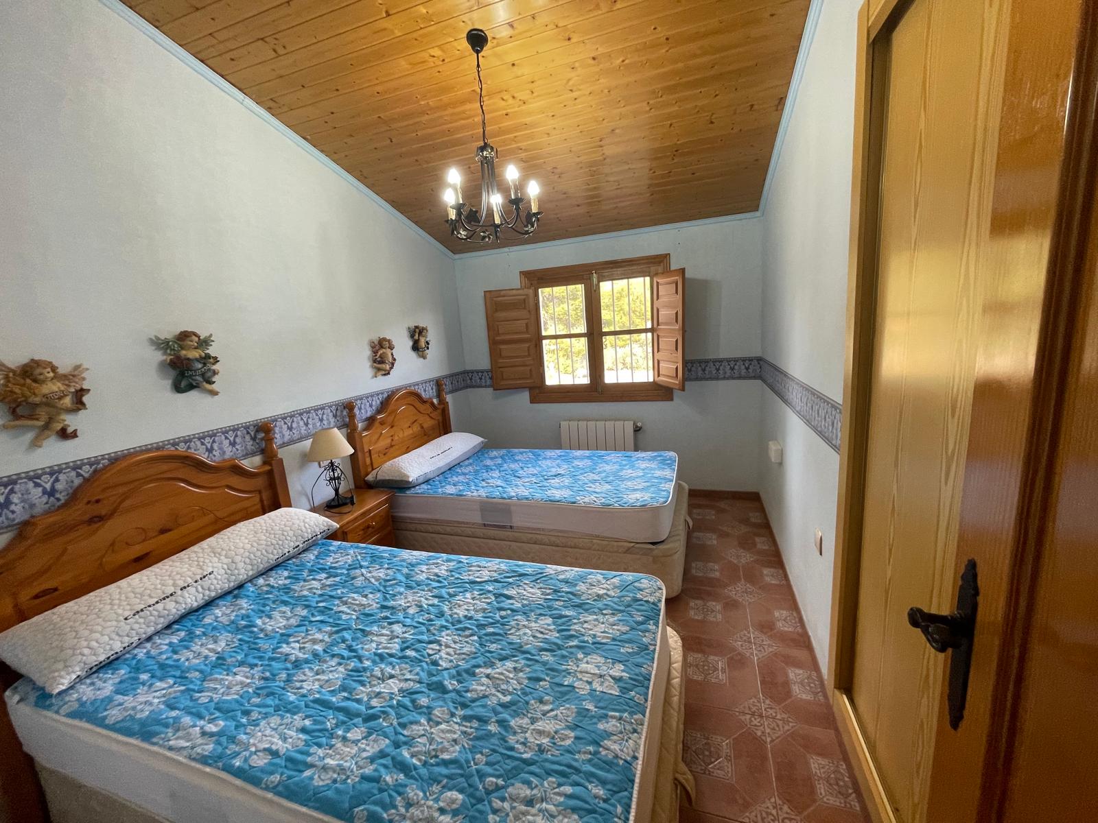 Bullas countryside: Country house in beautiful valley surrounded by mountains and vineyards with panoramic views