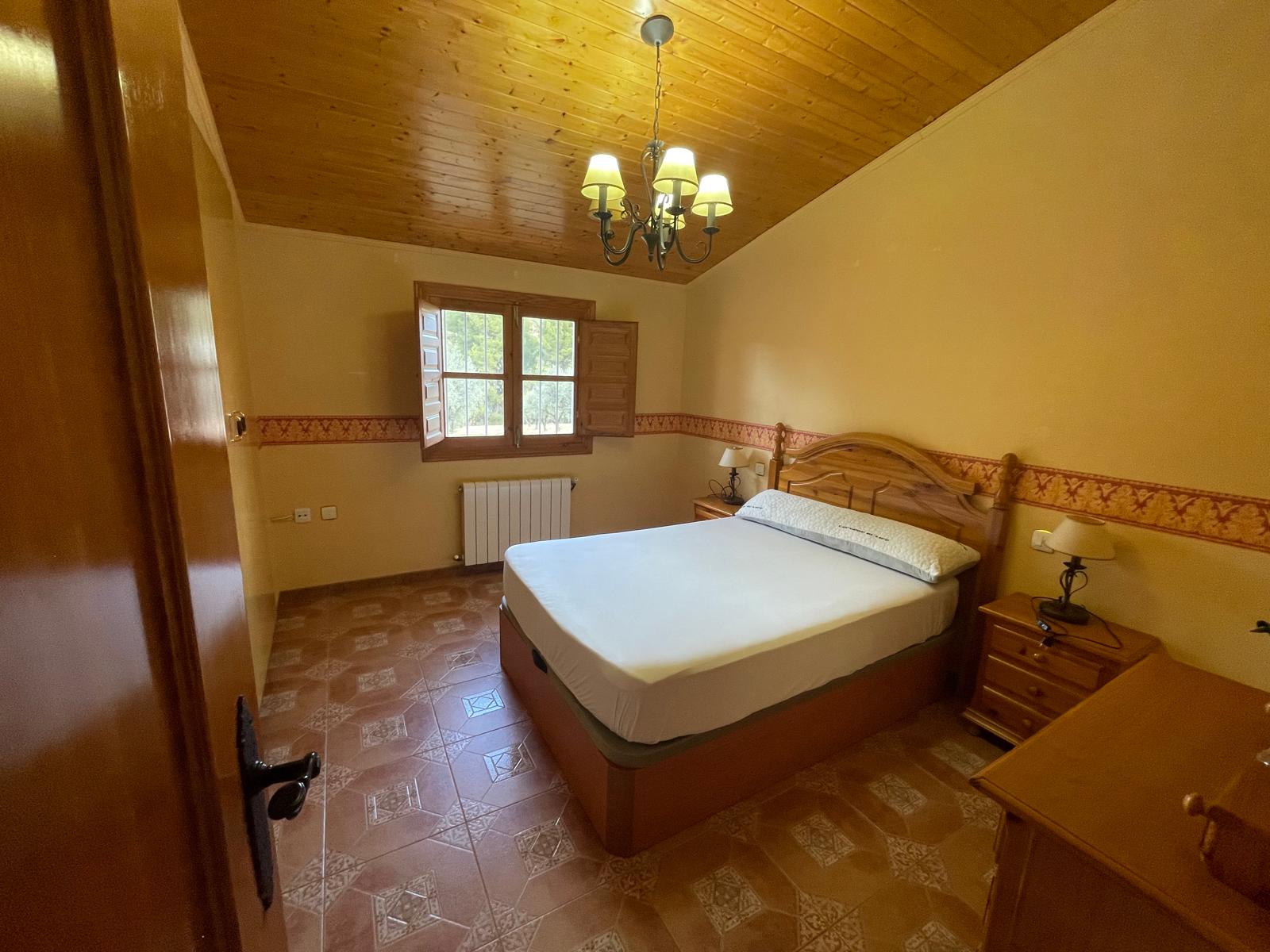 Bullas countryside: Country house in beautiful valley surrounded by mountains and vineyards with panoramic views