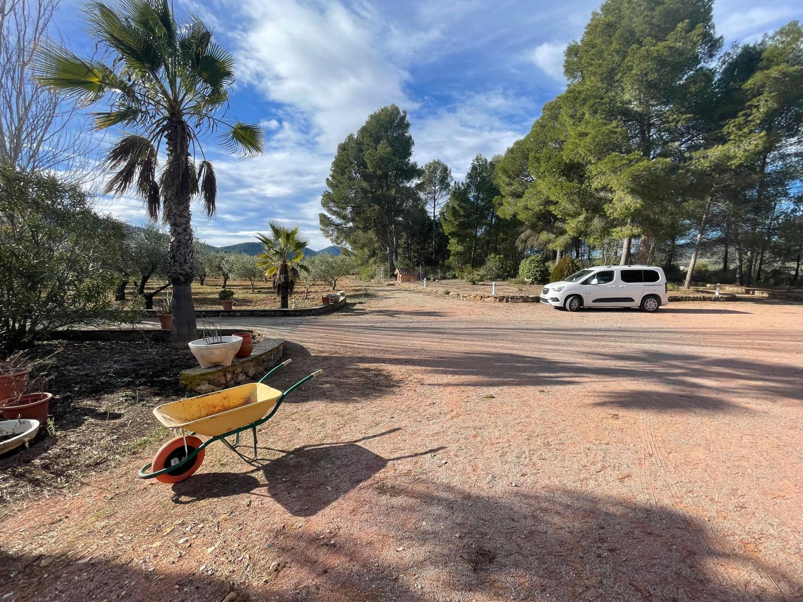 Bullas countryside: Country house in beautiful valley surrounded by mountains and vineyards with panoramic views