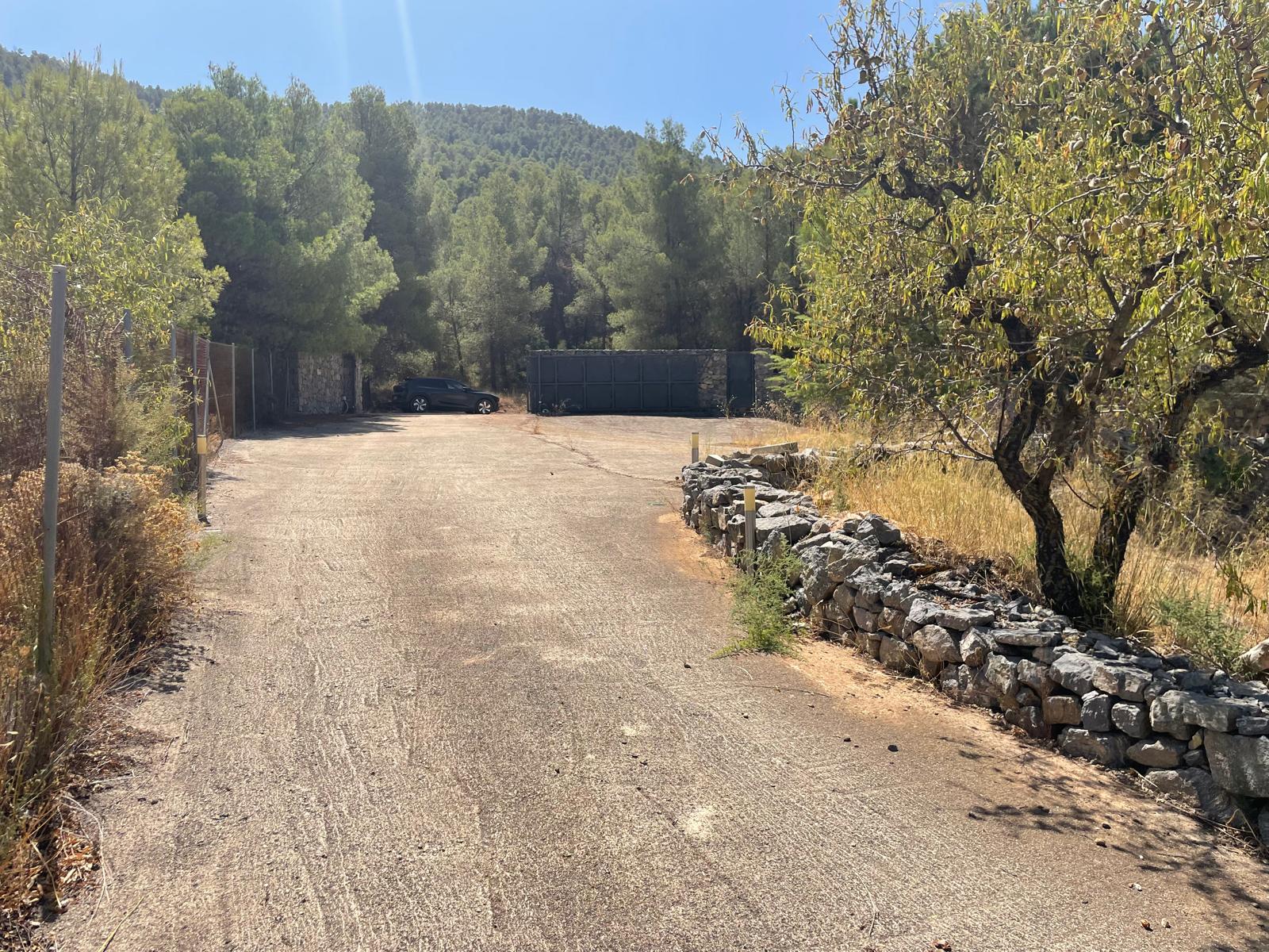 Huge and luxurious house in the mountain for sale Murcia Inland.