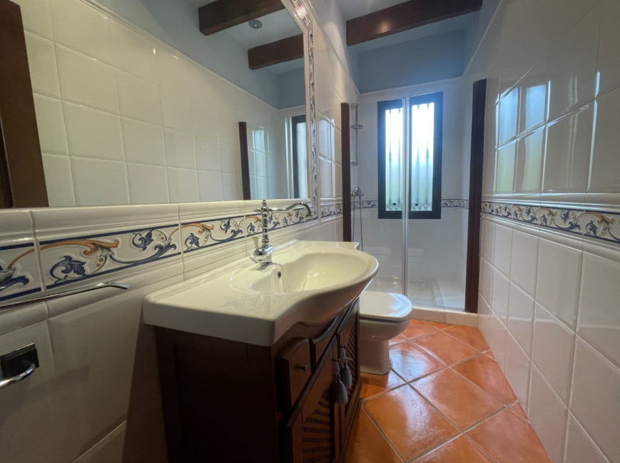 A wonderful country house located on a privileged location in the heart of the Ricote Valley.