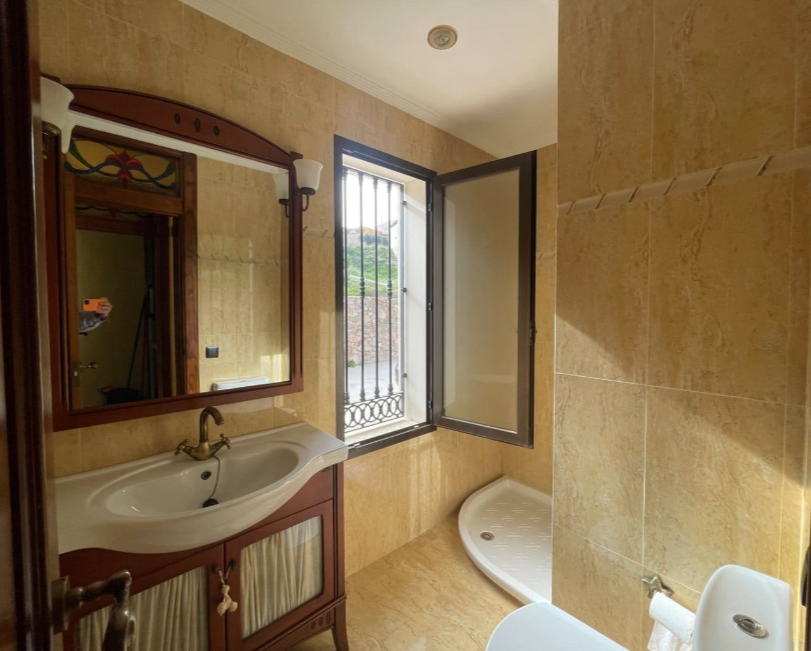 A wonderful country house located on a privileged location in the heart of the Ricote Valley.