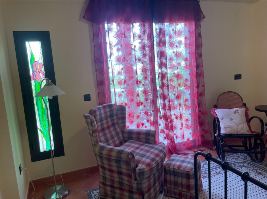 A wonderful country house located on a privileged location in the heart of the Ricote Valley.