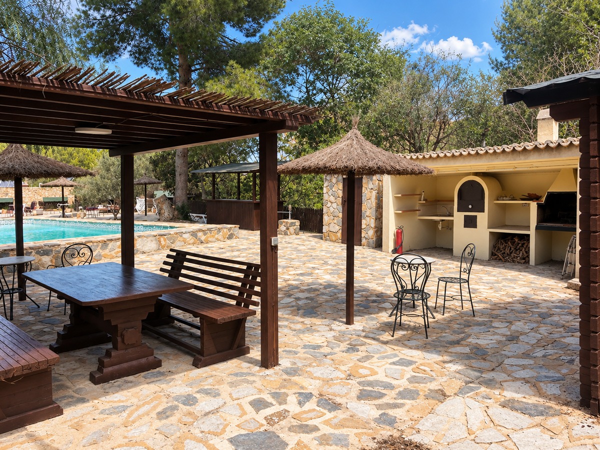Venta finca monte con casa en Murcia