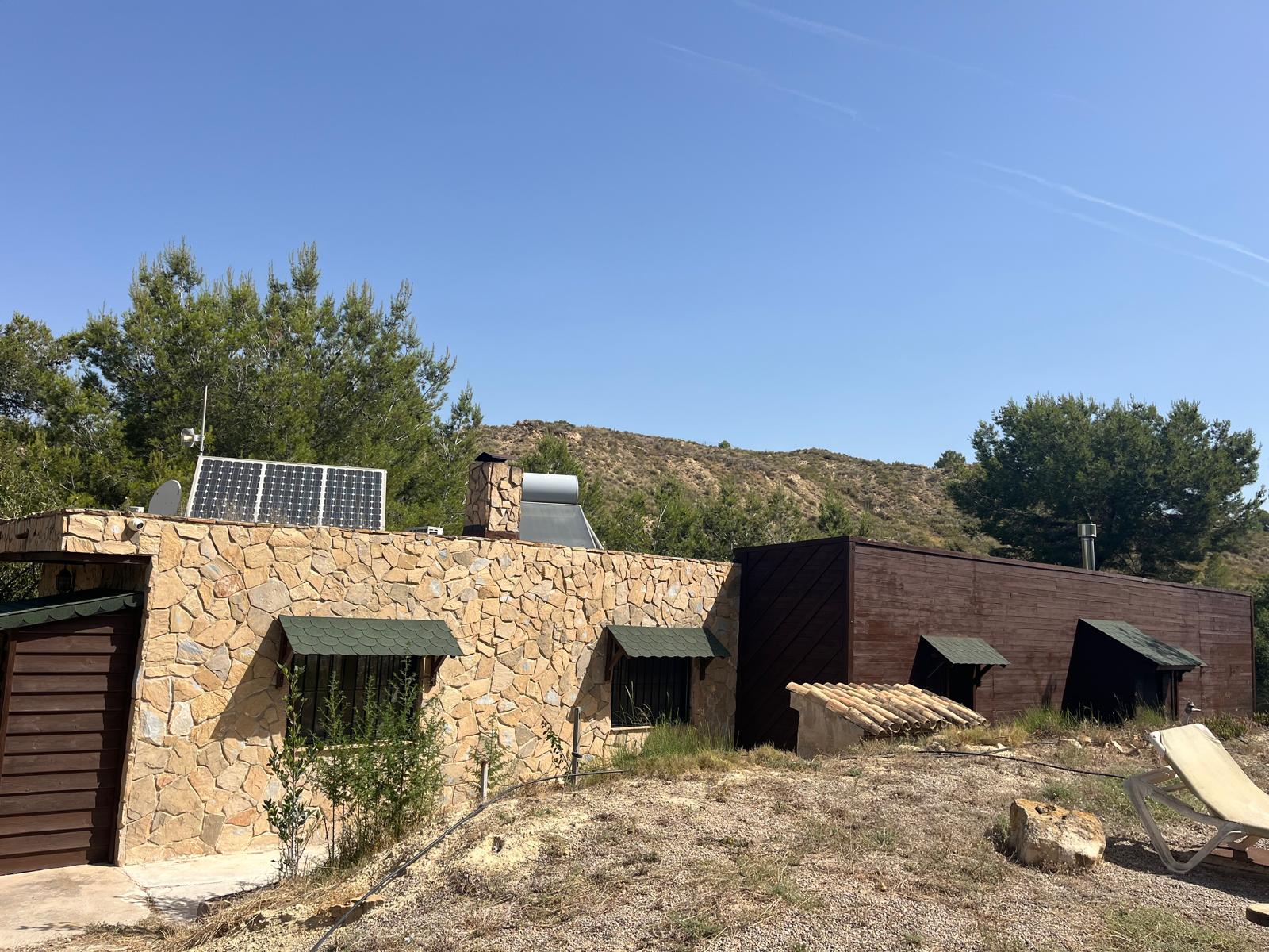 Venta finca monte con casa en Murcia