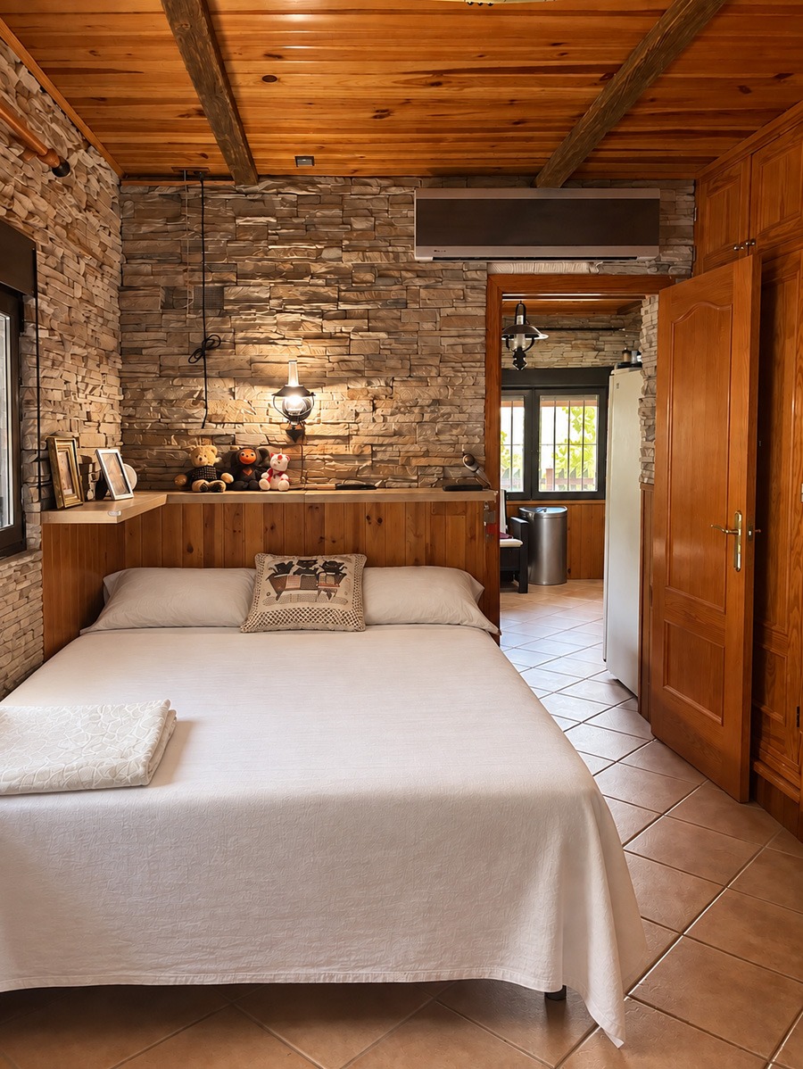 Venta finca monte con casa en Murcia