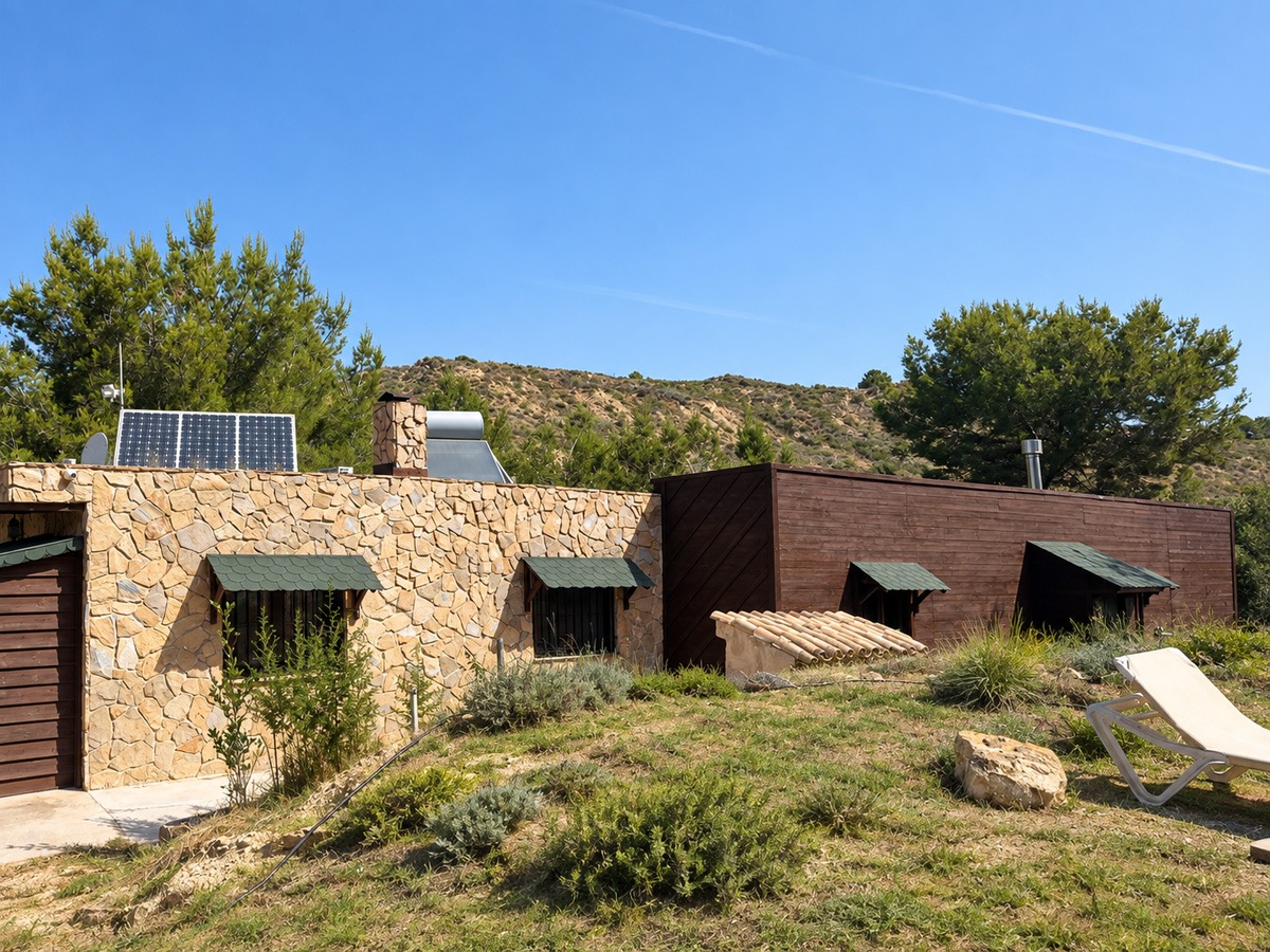 Venta finca monte con casa en Murcia