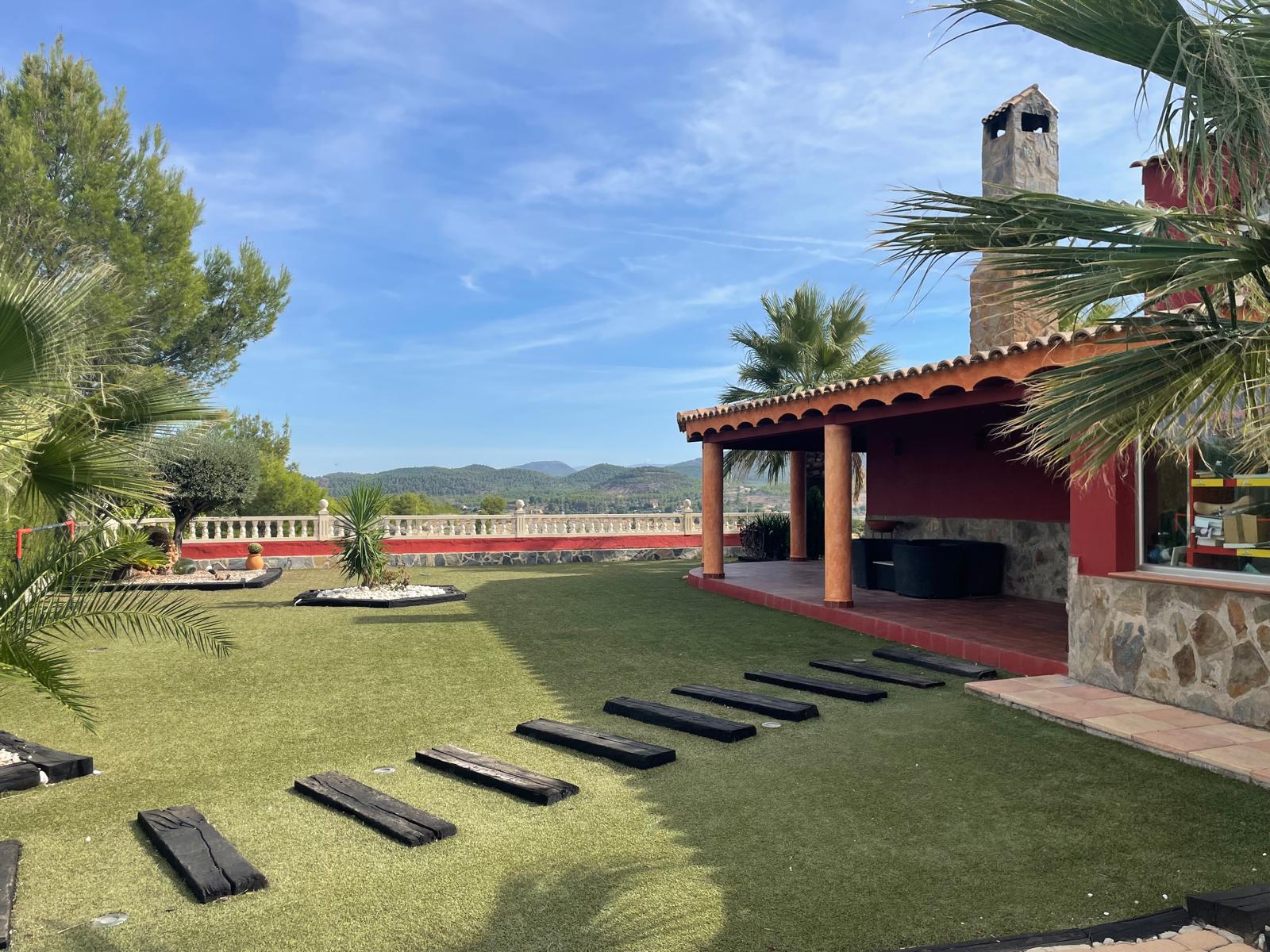 Venta casa de campo espectacular con 25.000m² de parcela