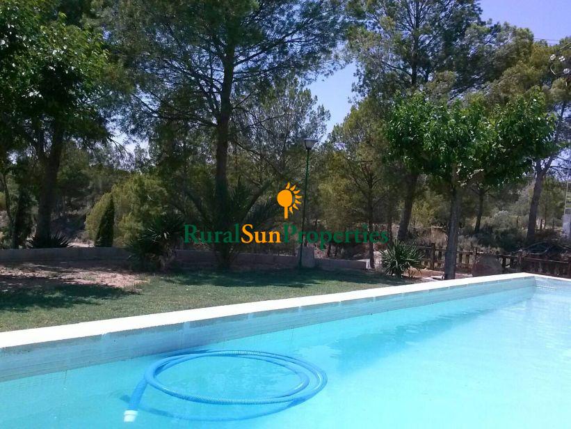 Bullas sale country house on plot surrounded by nature
