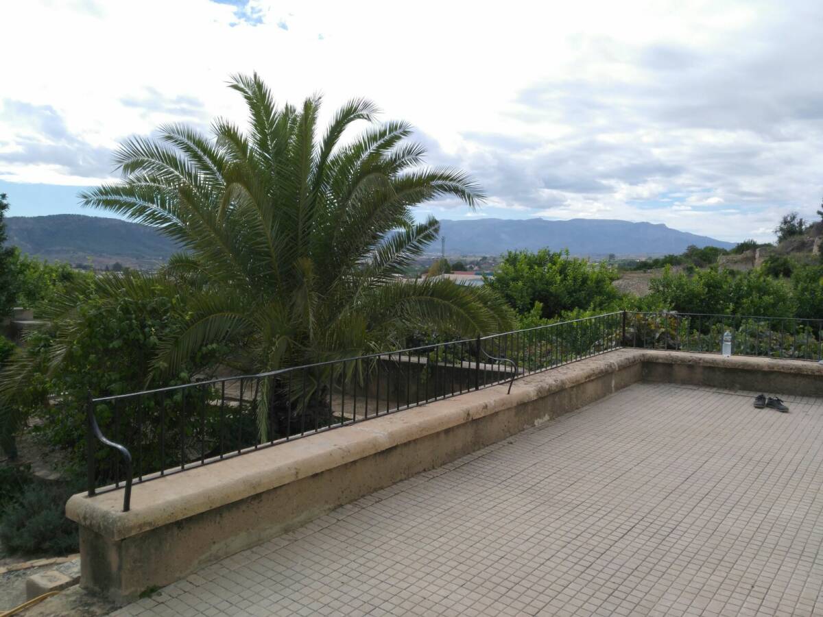 Palatial house for sale in Mula-Murcia inland.