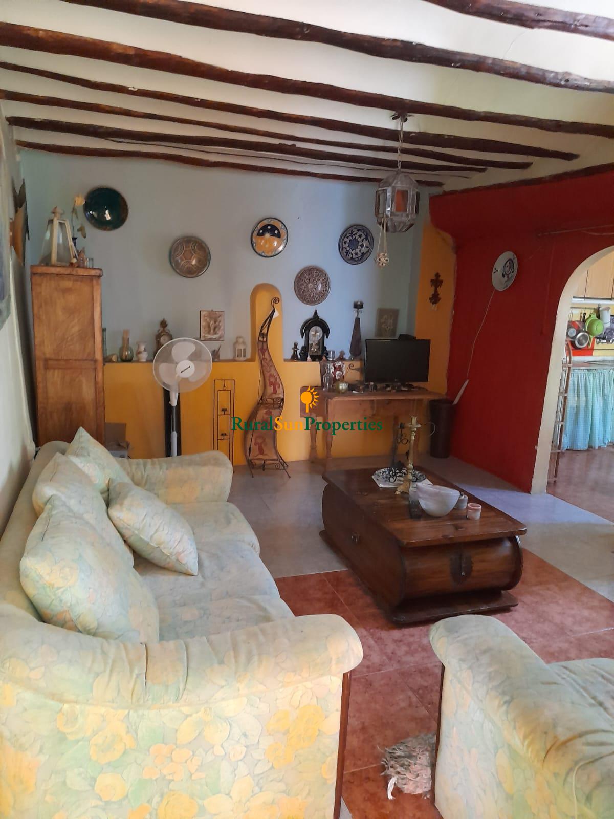 Sale Large Traditional Town House in Caravaca
