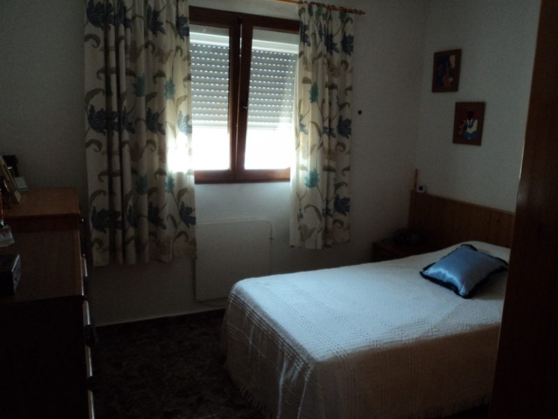 RESERVED. Sale country house inland Murcia with 4 bedrooms and 2 bathrooms. South facing with stunning views.