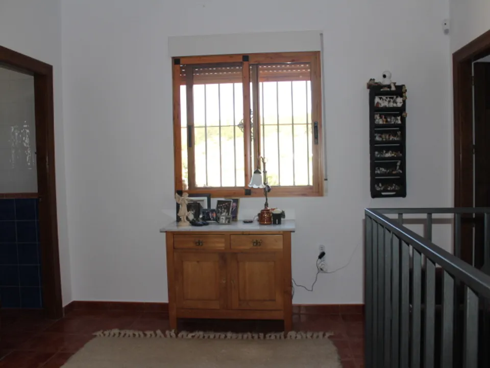 Country house for sale in Fortuna, ready for living.