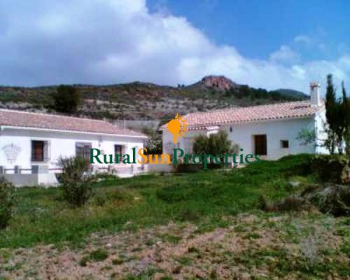 Dos Casas en finca bonita en Lorca-Murcia