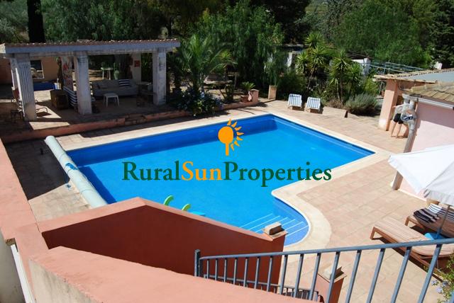 Spacious and comfortable country house in Bullas