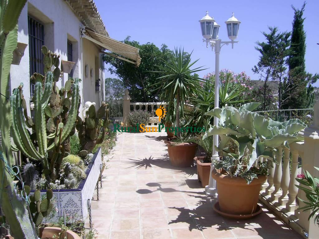 Sale country house, pool and sea views set on a plot of 26.000 sq.m in Aguilas.